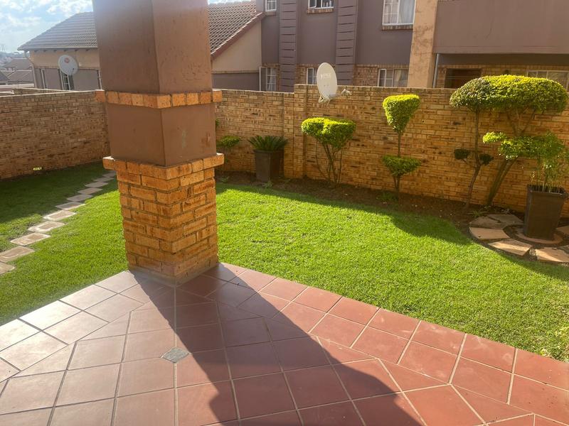 3 Bedroom Property for Sale in Monyakeng Free State